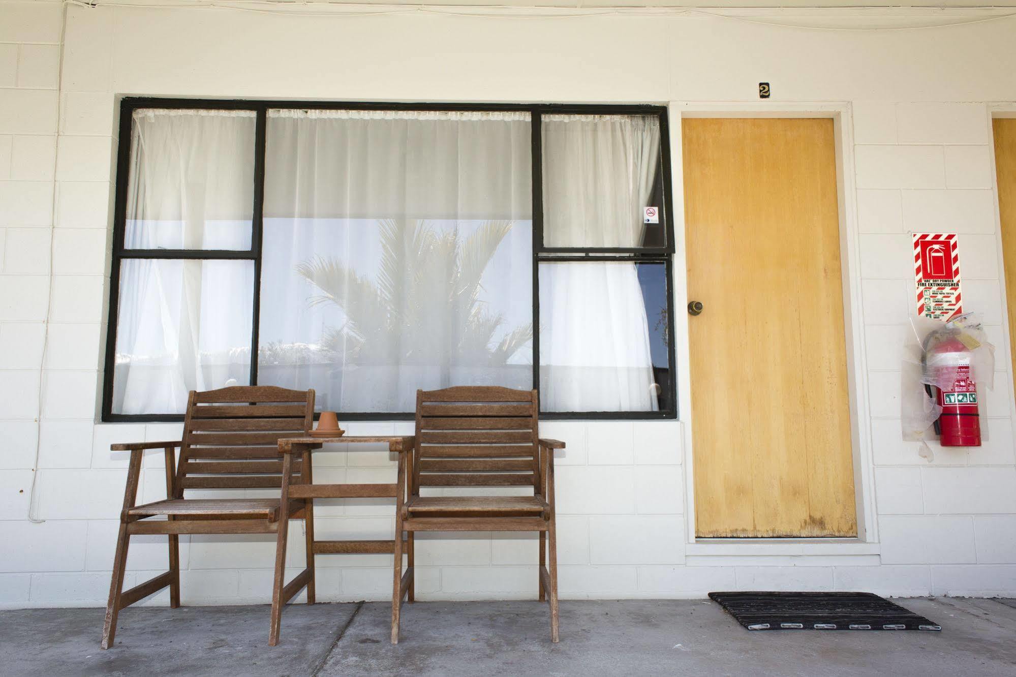 Sierra Beachfront Motel ไคคูรา ภายนอก รูปภาพ